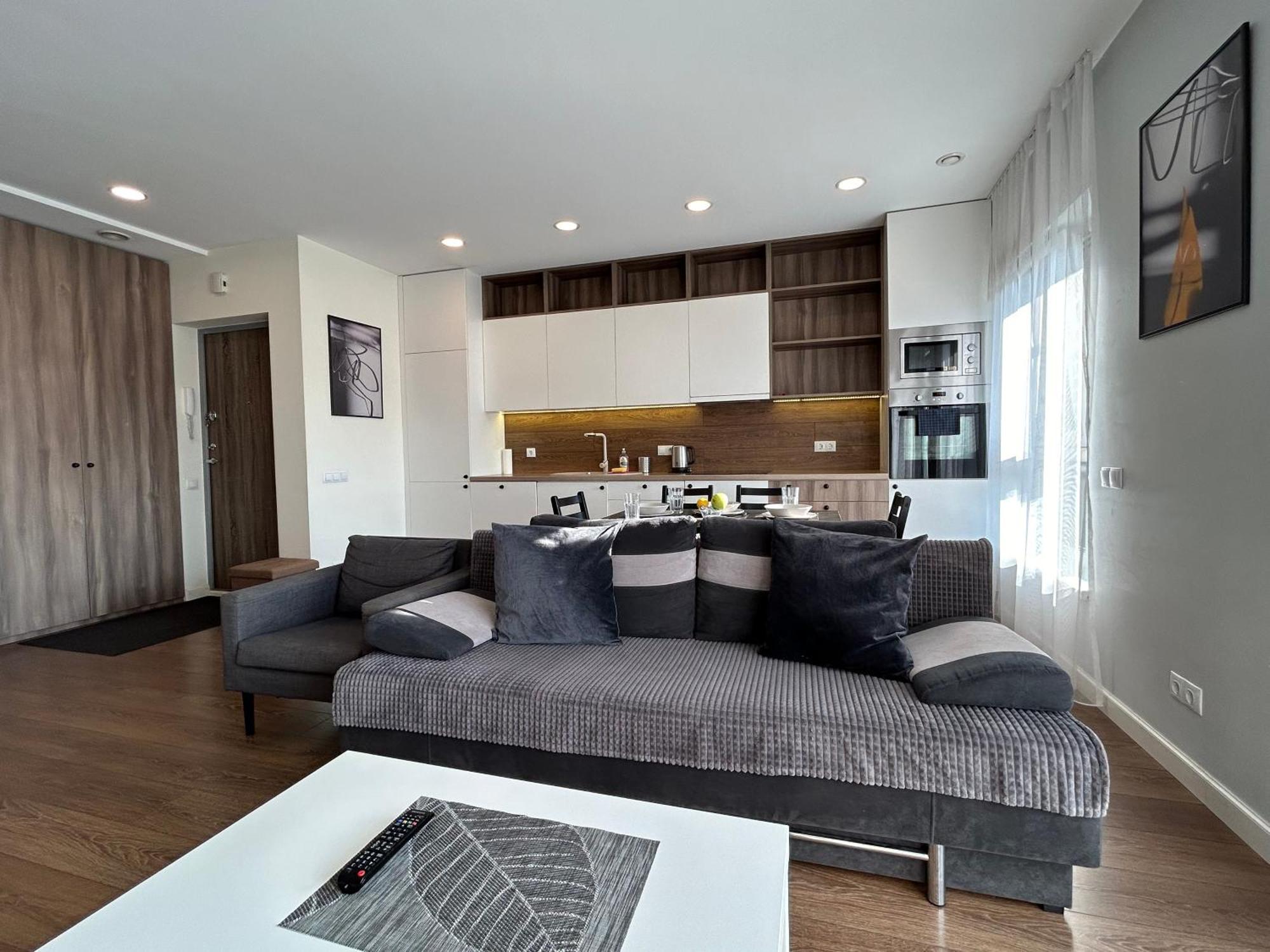 Your Home - Spacious Apartment In City Center, With Balcony & Self Check-In Vilnius Exterior photo